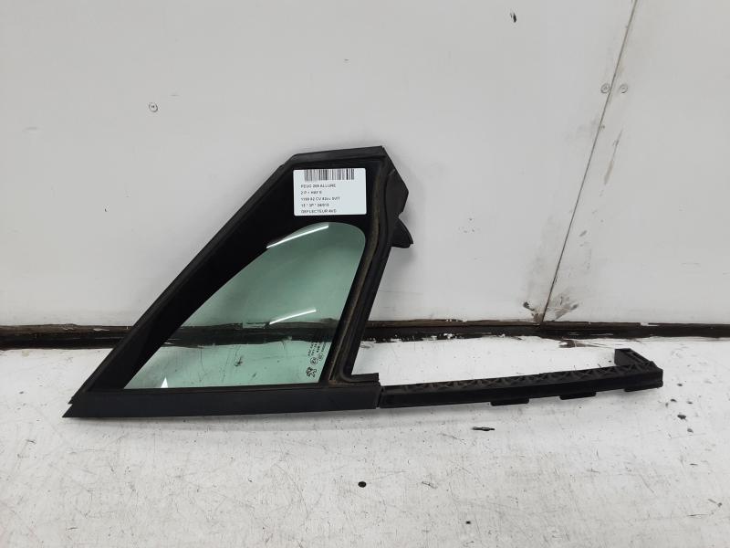 ZIJRUIT VOOR RECHTS Peugeot 208 8/15 - 20