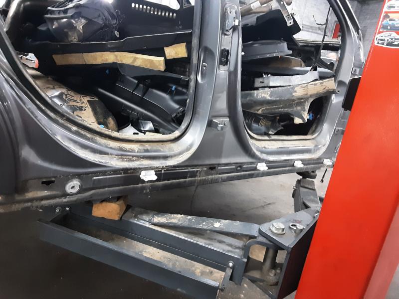 DREMPEL RECHTS Mercedes-Benz A W177 18 - 2/23
