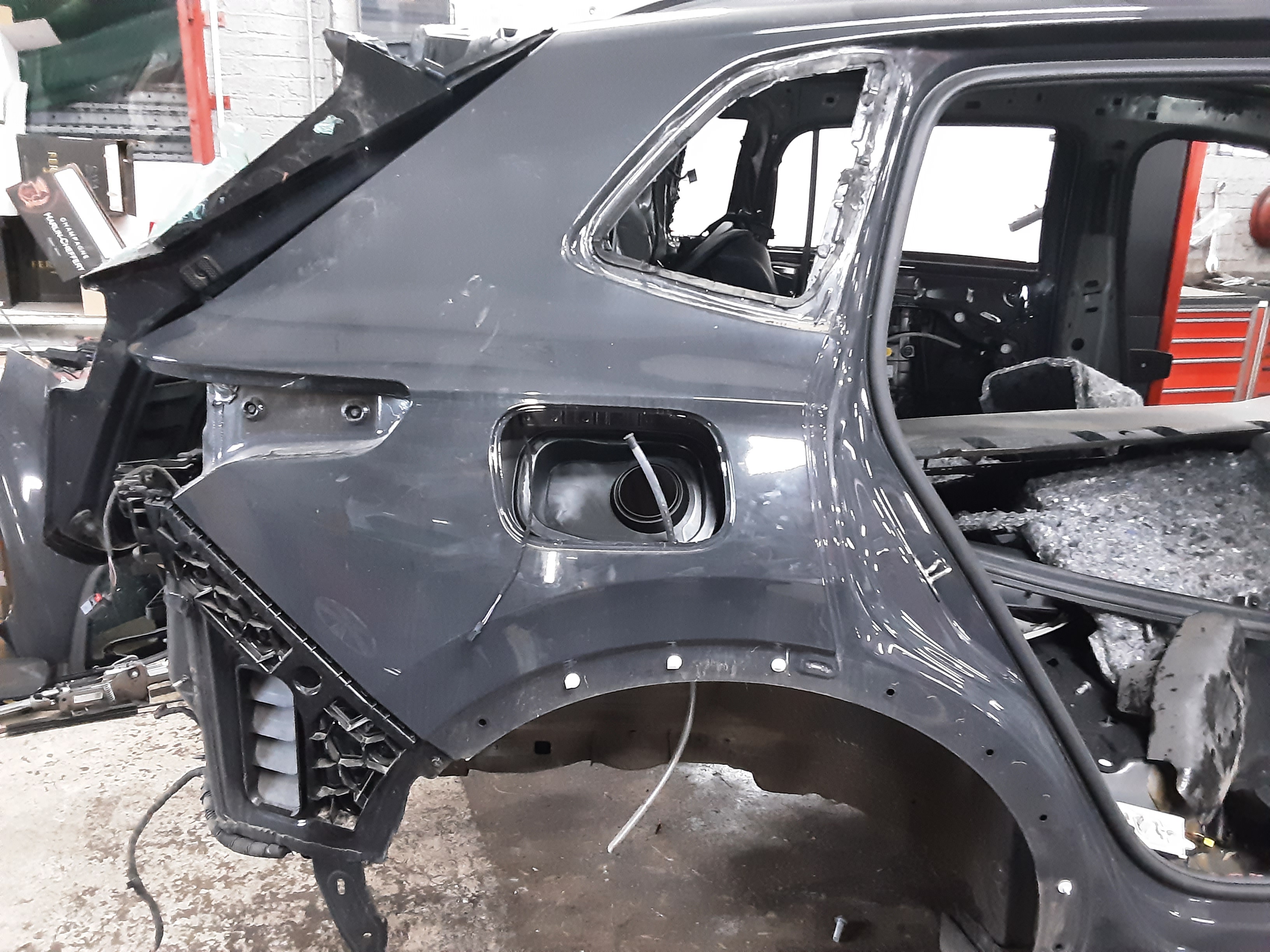RECHTER HECKFLÜGEL Vw TIGUAN (4) 9/23+