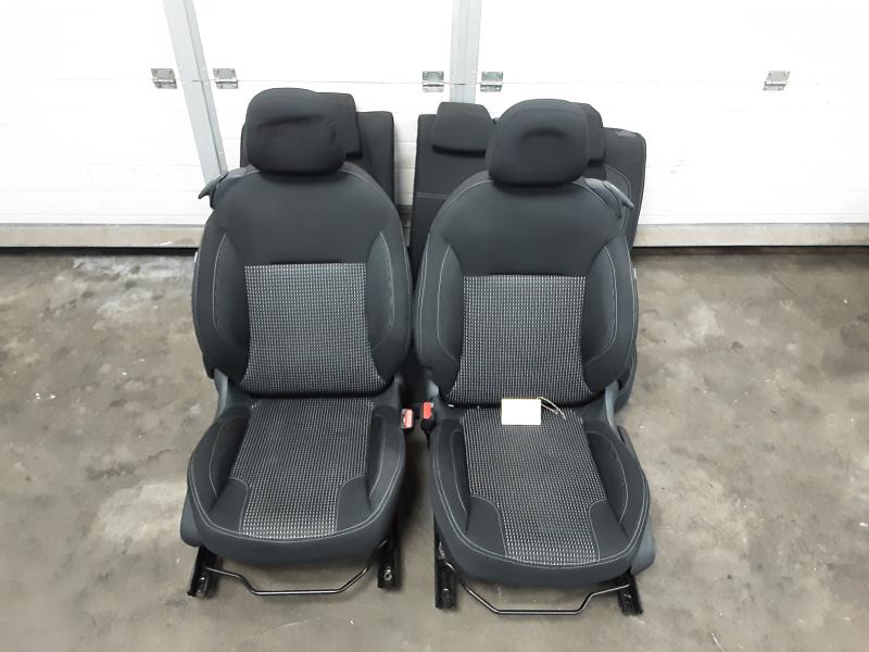 INTERIEUR Peugeot 208 8/15 - 20
