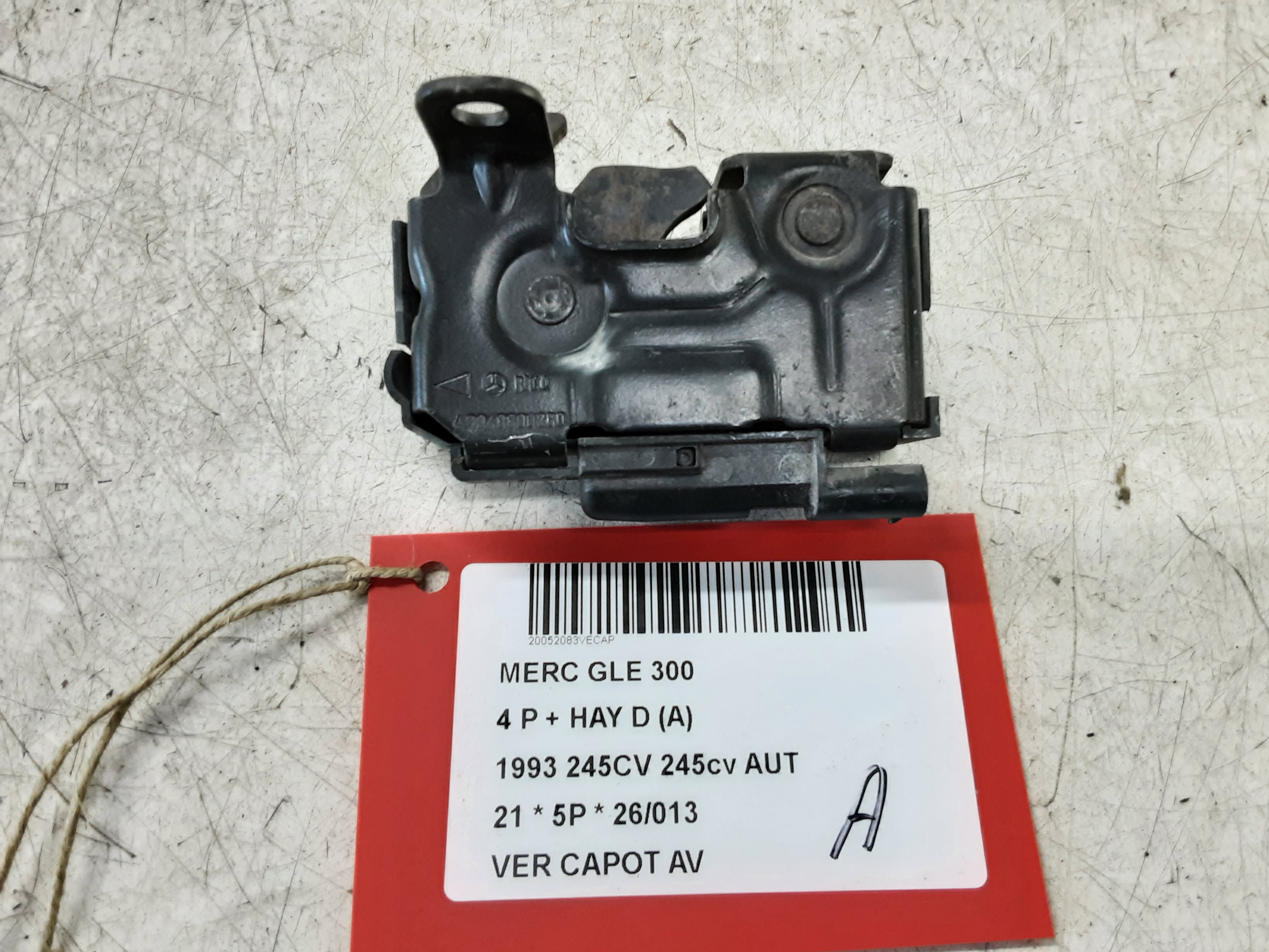 VERGRENDELING MOTORKAP