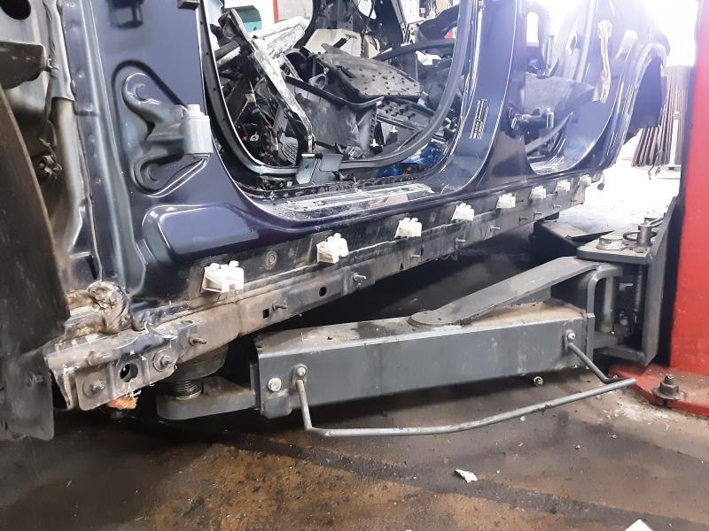 BAS DE CAISSE GAUCHE Mercedes-Benz GLE W167/C167 19+