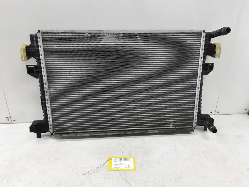 RADIATEUR Audi Q3 11/18+