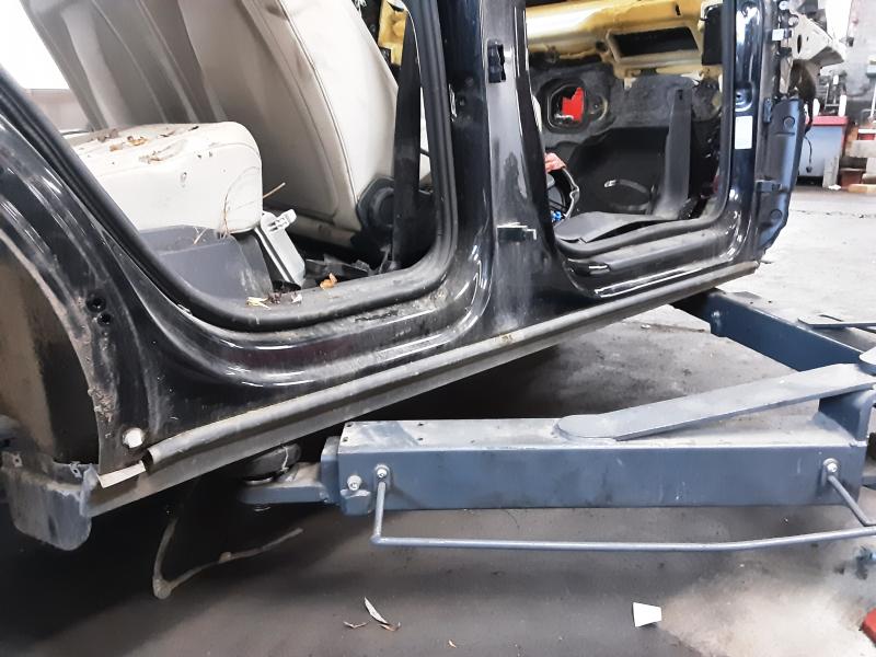 DREMPEL RECHTS Audi Q3 11/18+