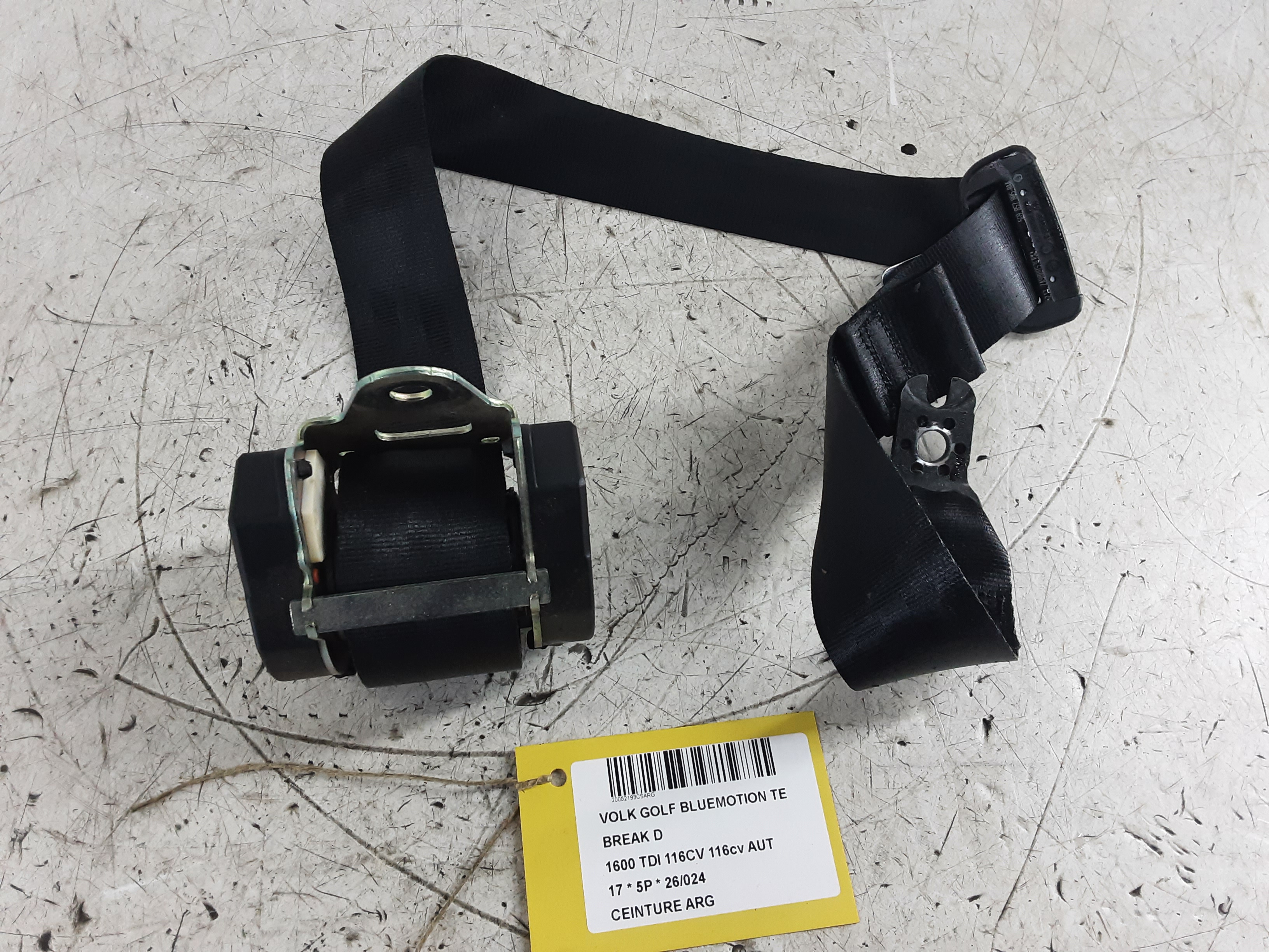 REAR SEATBELT LEFT