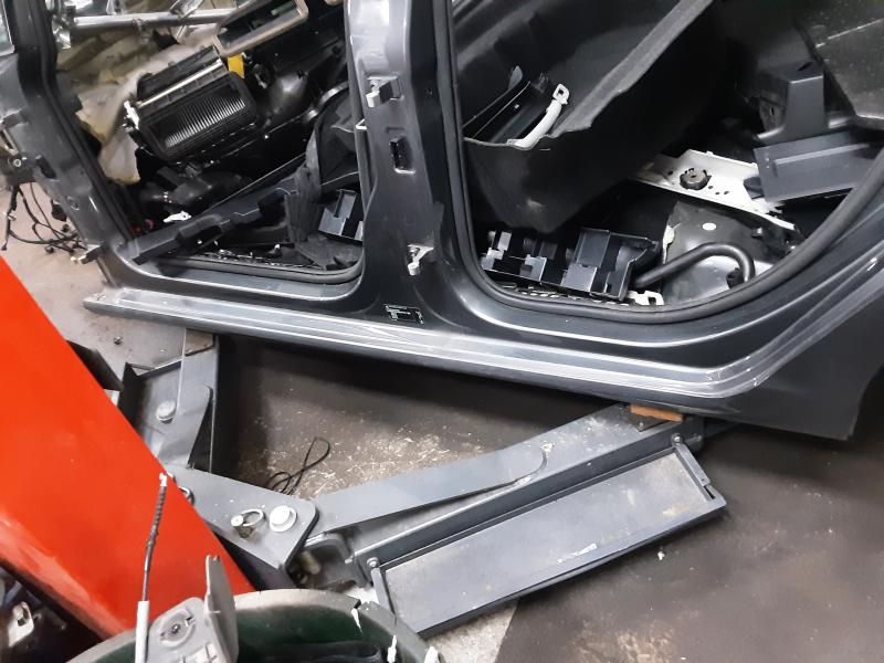 DREMPEL LINKS Vw GOLF VII 1/17 - 2/20 FaceLift