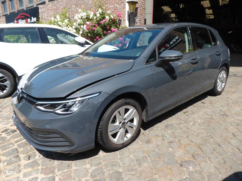 VW Golf VIII Lim. Life eTSI