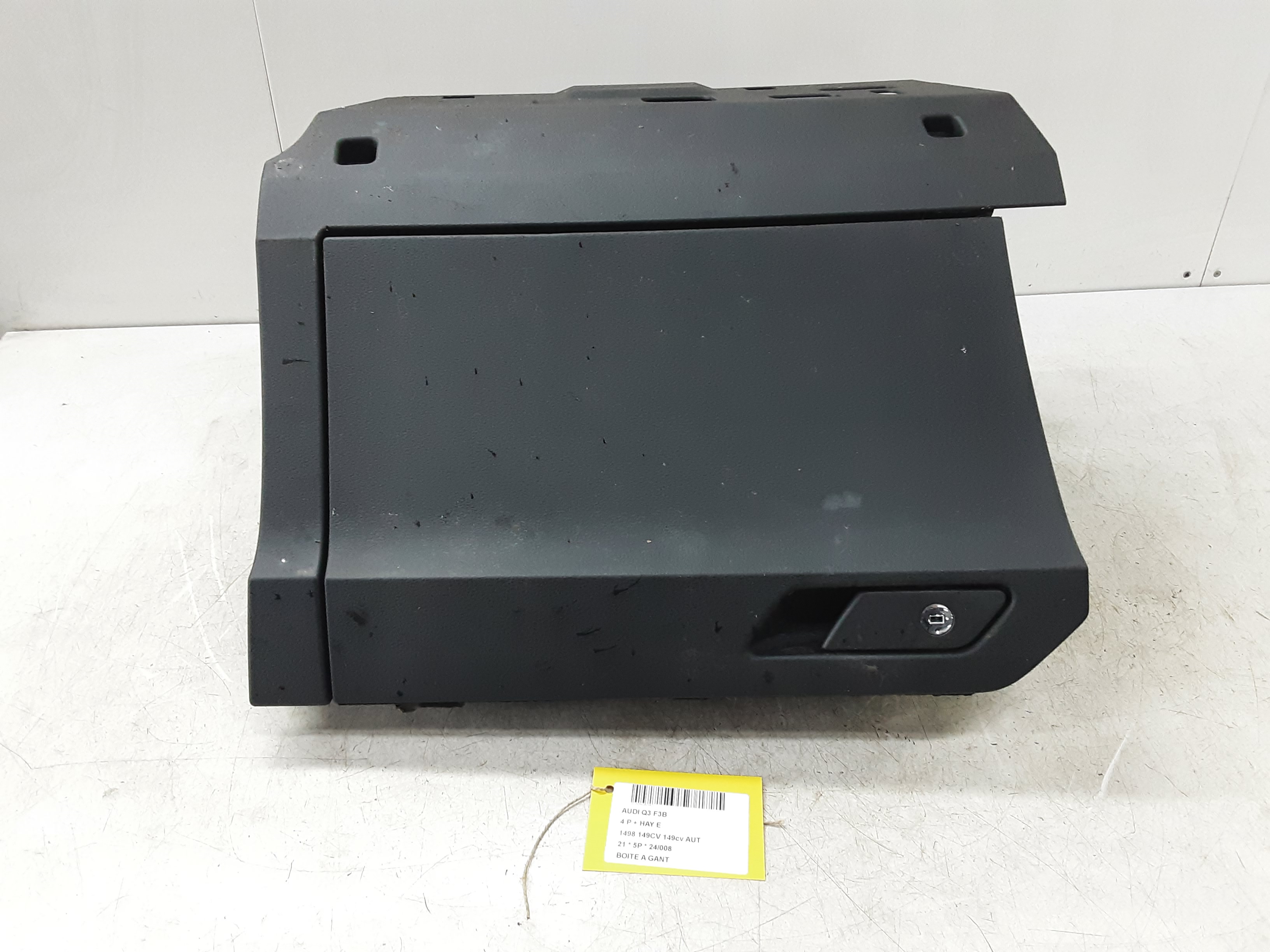 GLOVEBOX