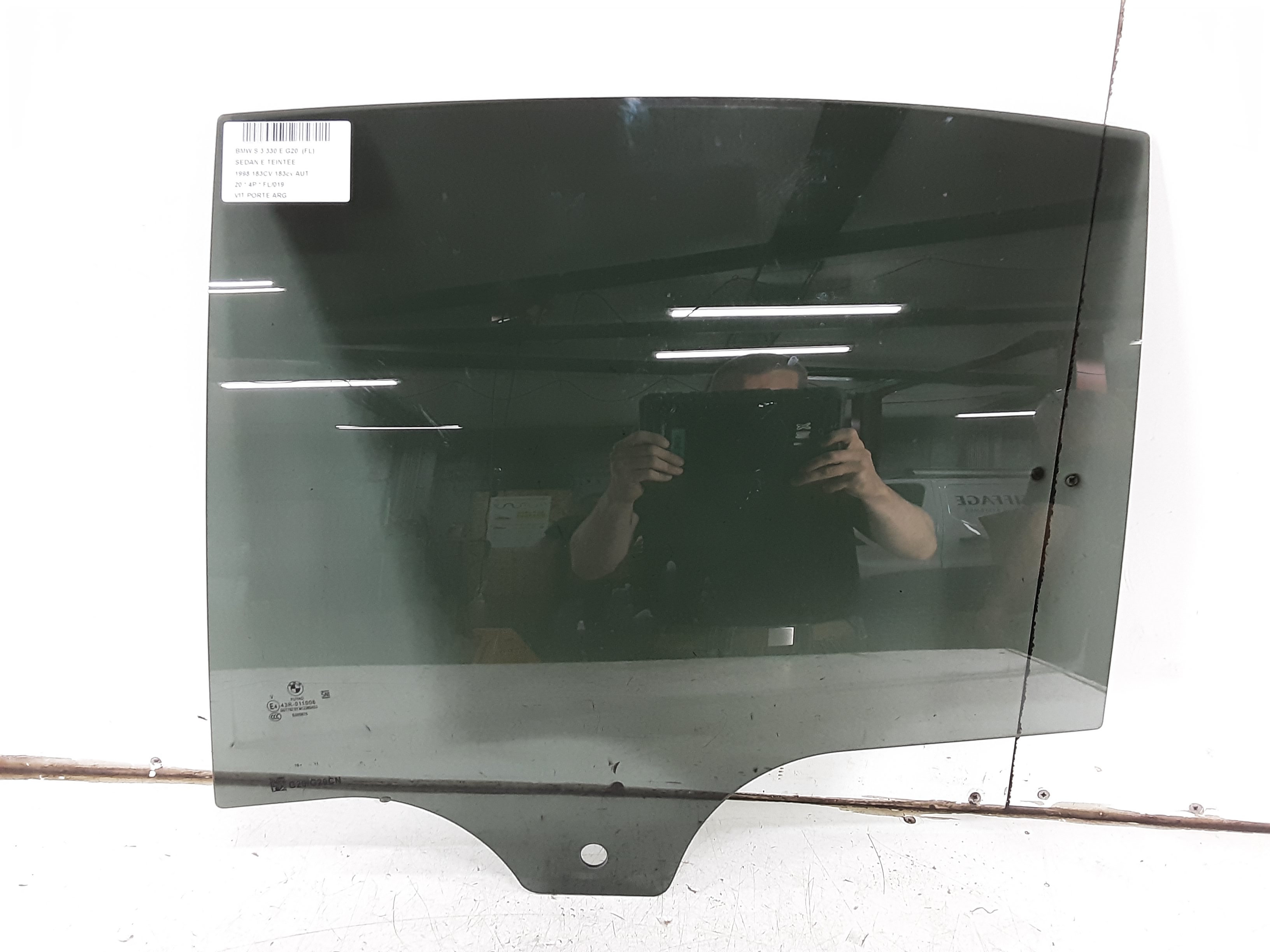VITRE DE PORTE ARRIERE GAUCHE