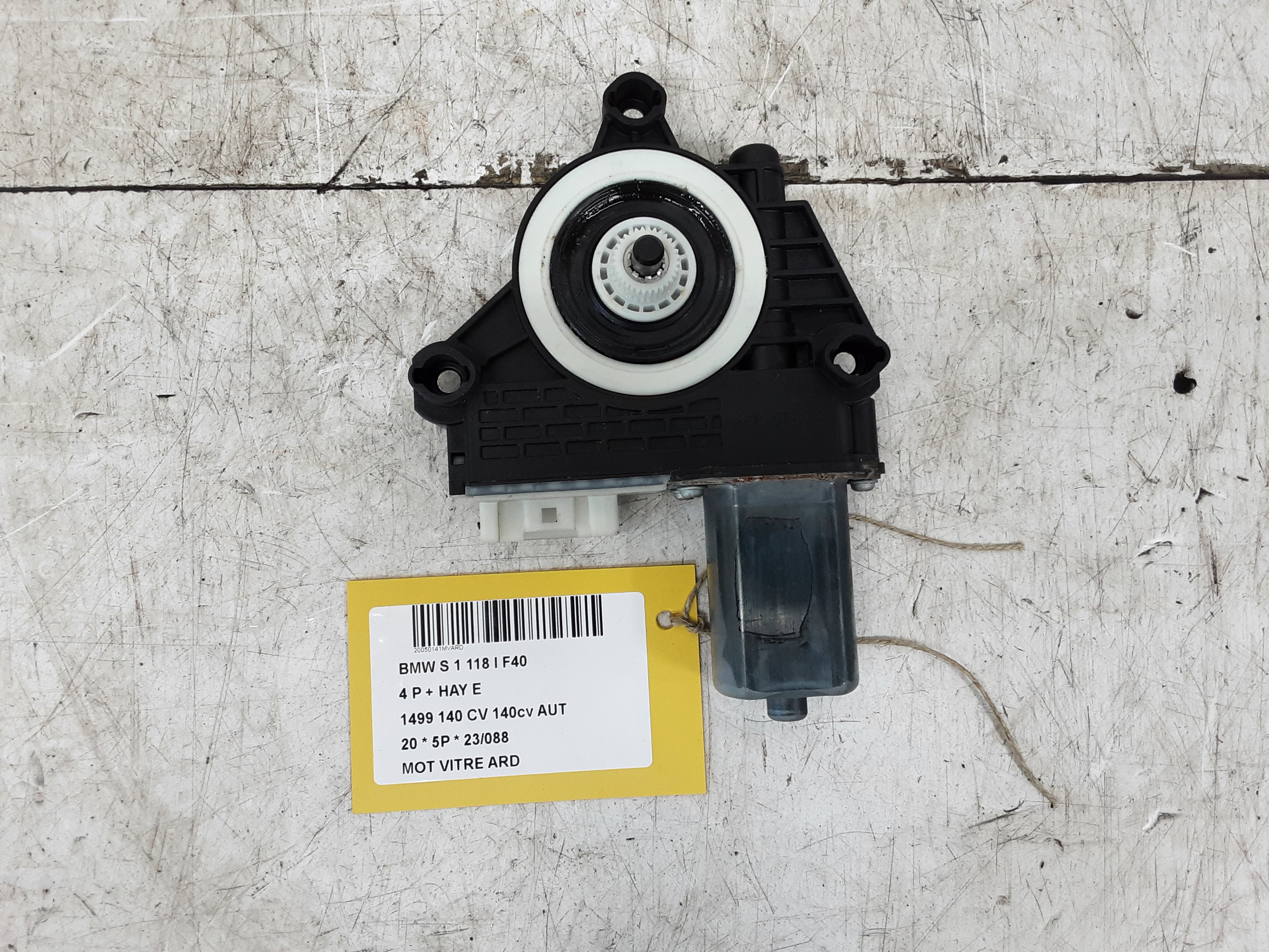 MOTEUR DE VITRE DE PORTE ARRIERE DROITE