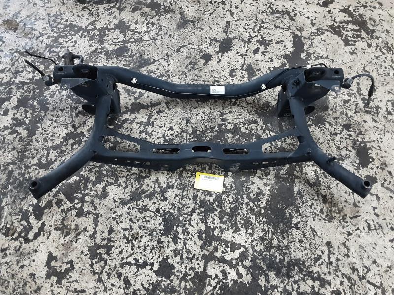 TRAVERSE ARRIERE Audi A3 3,5D 7/16 - 20