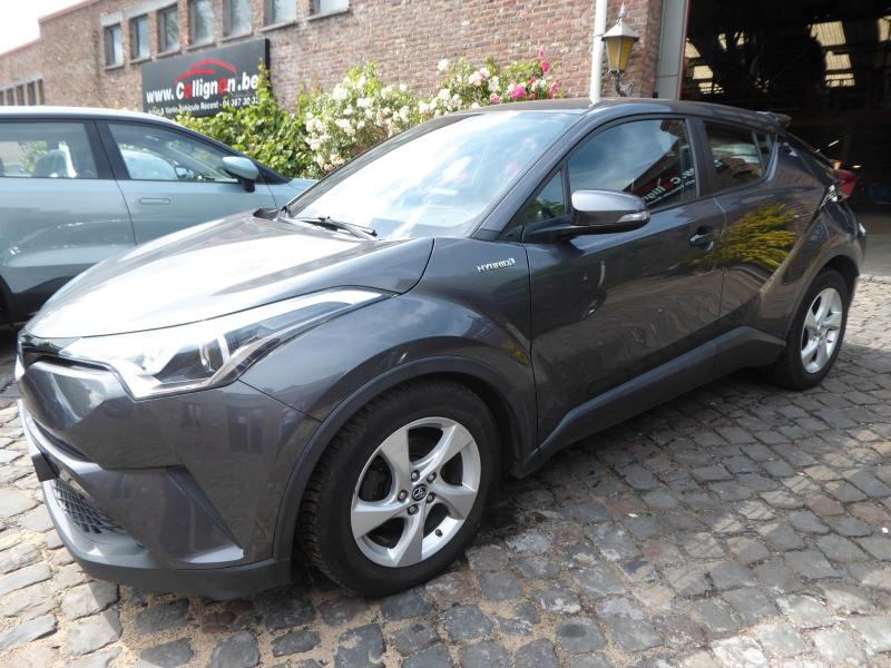 TOYOTA C-HR Hybrid Business plus