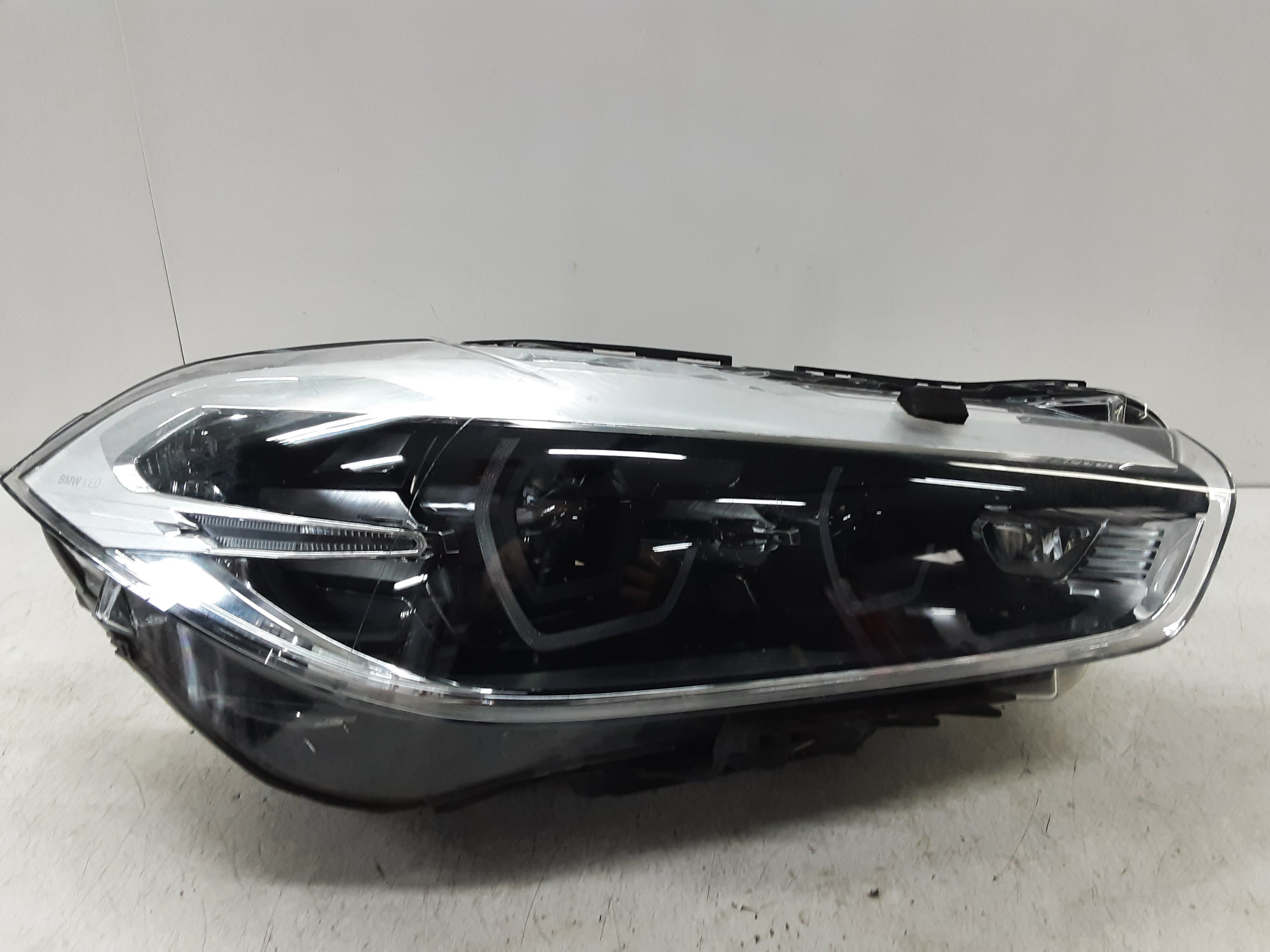 KOPLICHT VOOR RECHTS Bmw X 2 F39 03/18+