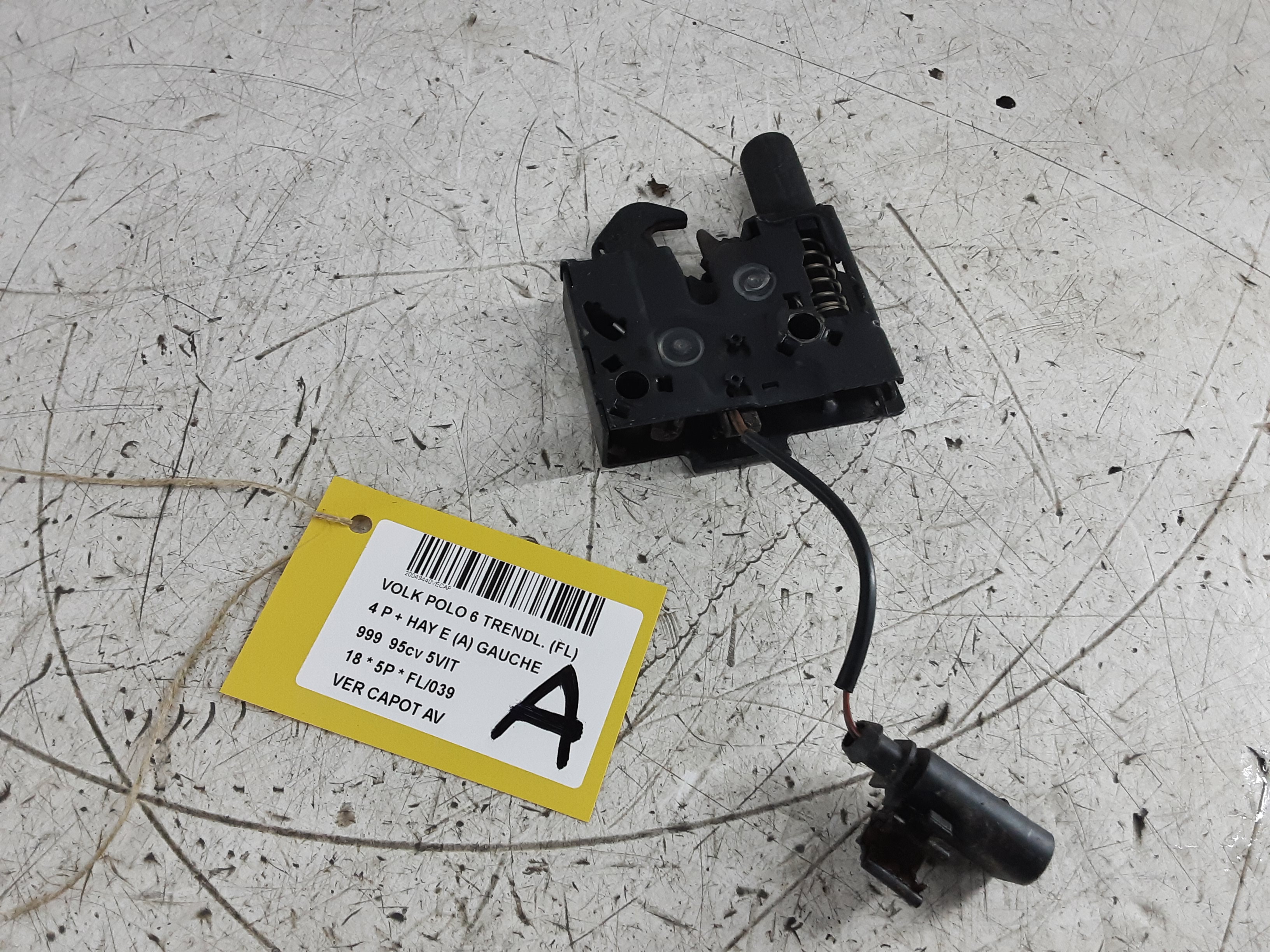 VERGRENDELING MOTORKAP