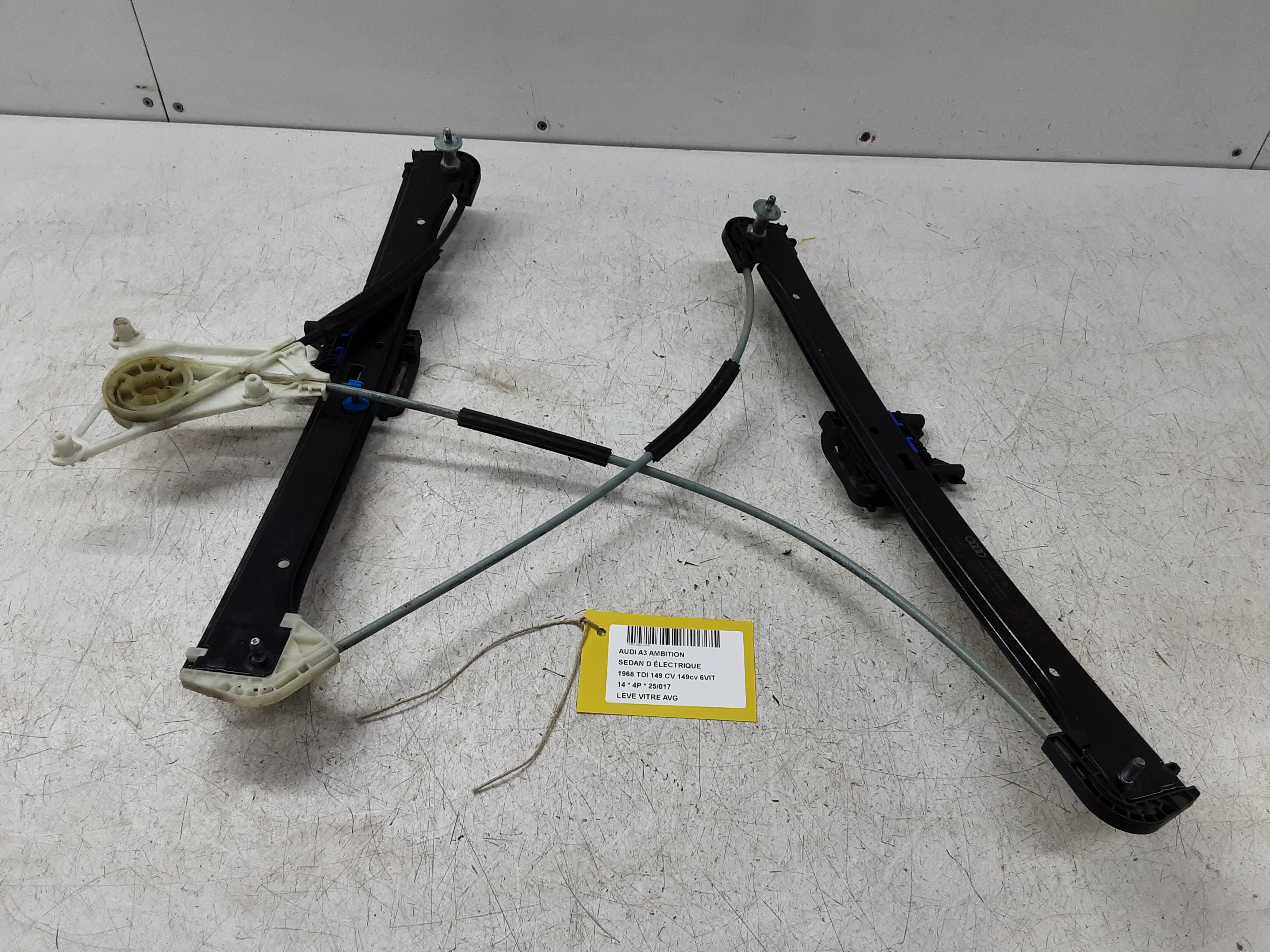 FRONT LEFT WINDOW DOOR MECHANISM Audi A3 4D 5/13 - 16