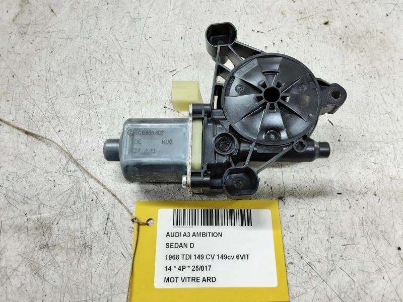 MOTOR RUITMECHANISME ACHTER RECHTS Audi A3 4D 5/13 - 16