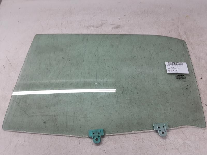 LEFT REAR DOOR WINDOW Nissan JUKE 8/19+