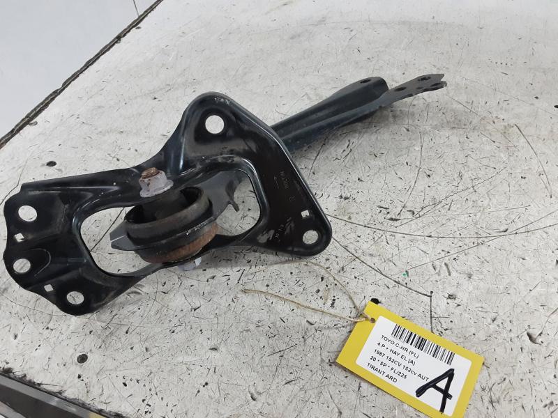 DRAAGARM ACHTER RECHTS Toyota C-HR (1) 10/19+ FaceLift