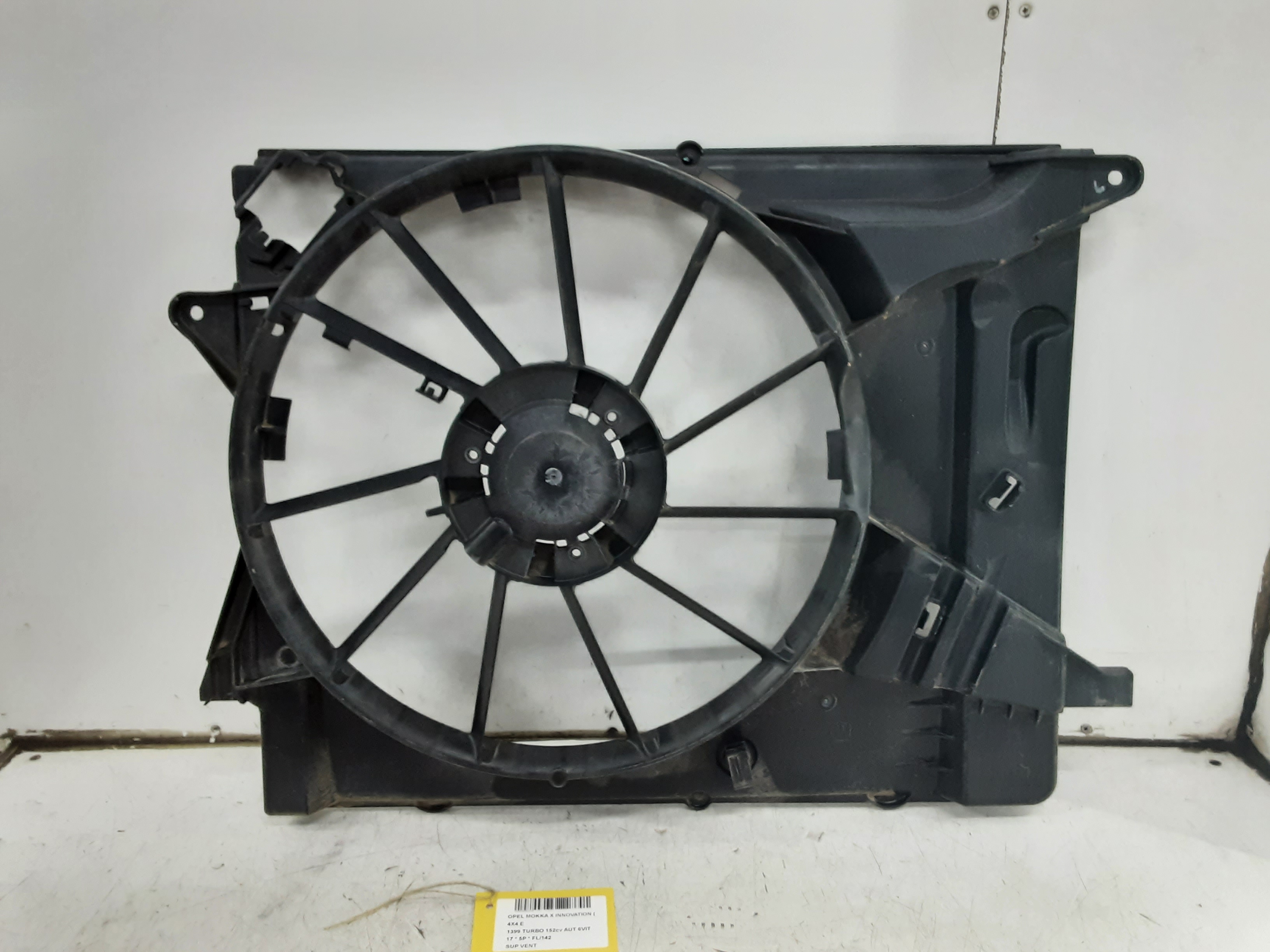 SUPPORT-VENTILATEUR