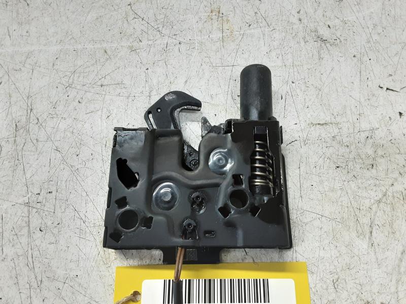 VERGRENDELING MOTORKAP Audi Q3 11/18+