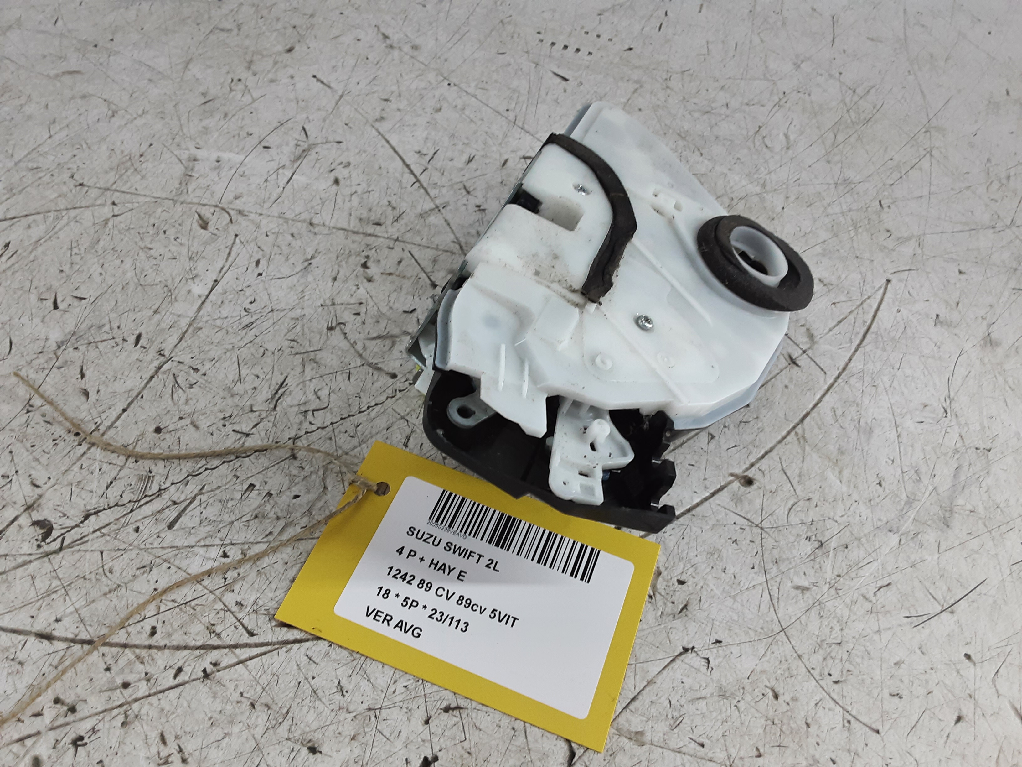 VERROUILLAGE DE PORTE AVANT GAUCHE Suzuki SWIFT 4/17+