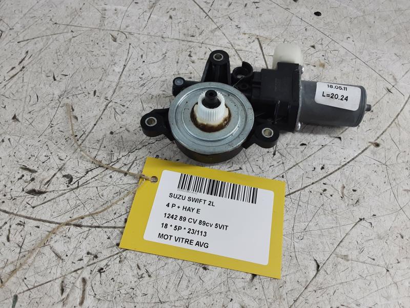 MOTEUR DE VITRE DE PORTE AVANT GAUCHE Suzuki SWIFT 4/17+