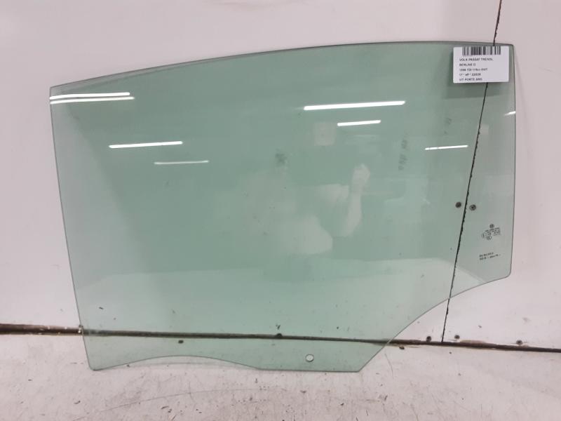 LEFT REAR DOOR WINDOW Vw PASSAT 11/14 - 19