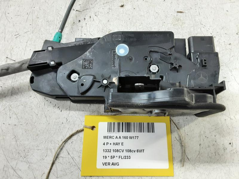 VERGRENDELING VOOR LINKS Mercedes-Benz A W177 18 - 2/23