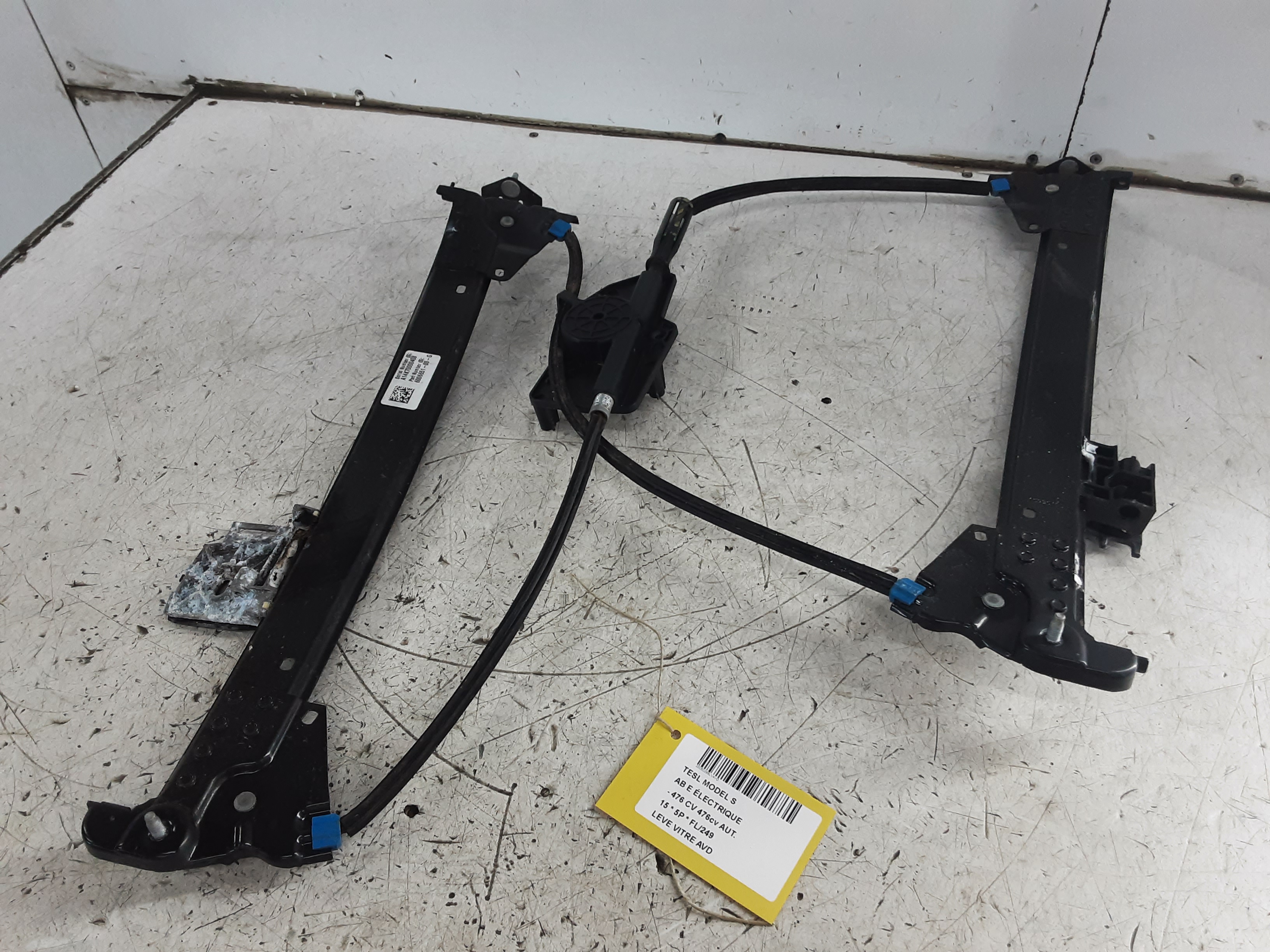 FRONT RIGHT WINDOW DOOR MECHANISM Tesla MODEL S 11/13+