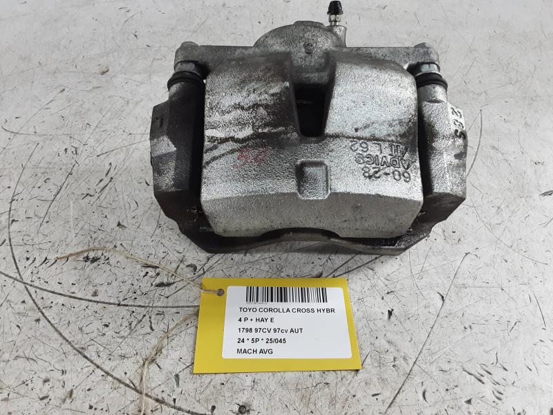 REMKLAUW VOOR LINKS Toyota COROLLA CROSS 1/23+