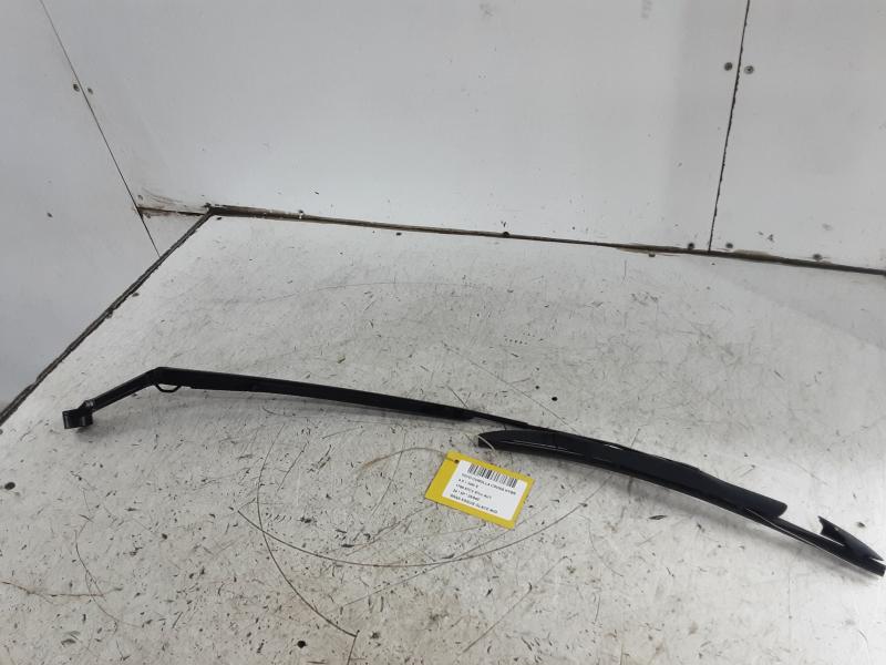 BRAS D'ESSUIE-GLACE AVANT DROIT Toyota COROLLA CROSS 1/23+