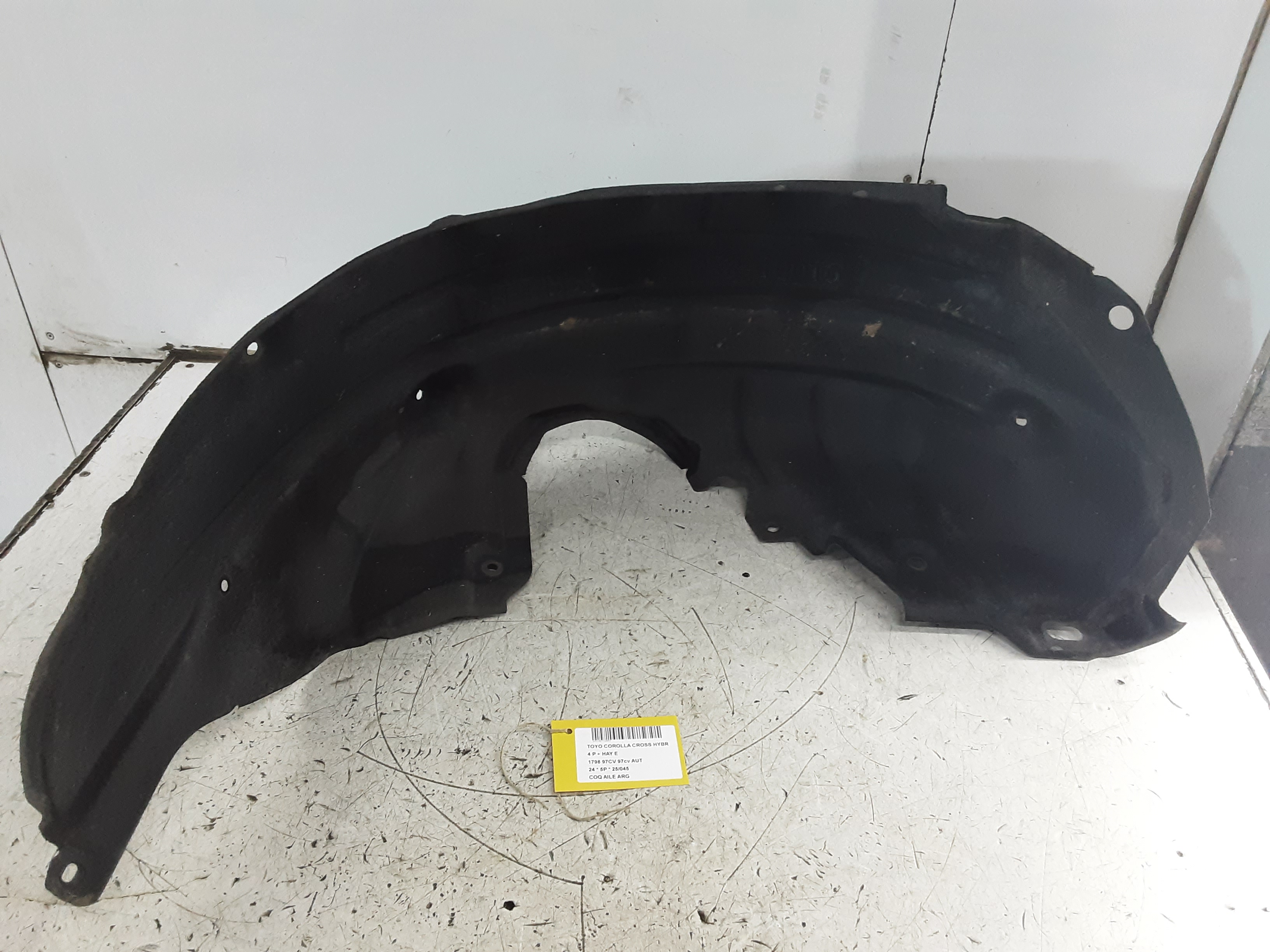 BINNEN SPATBORD LINKS ACHTER Toyota COROLLA CROSS 1/23+