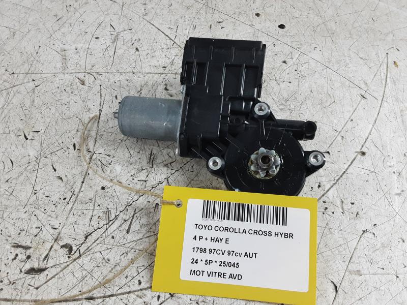 MOTOR RUITMECHANISME VOOR RECHTS Toyota COROLLA CROSS 1/23+
