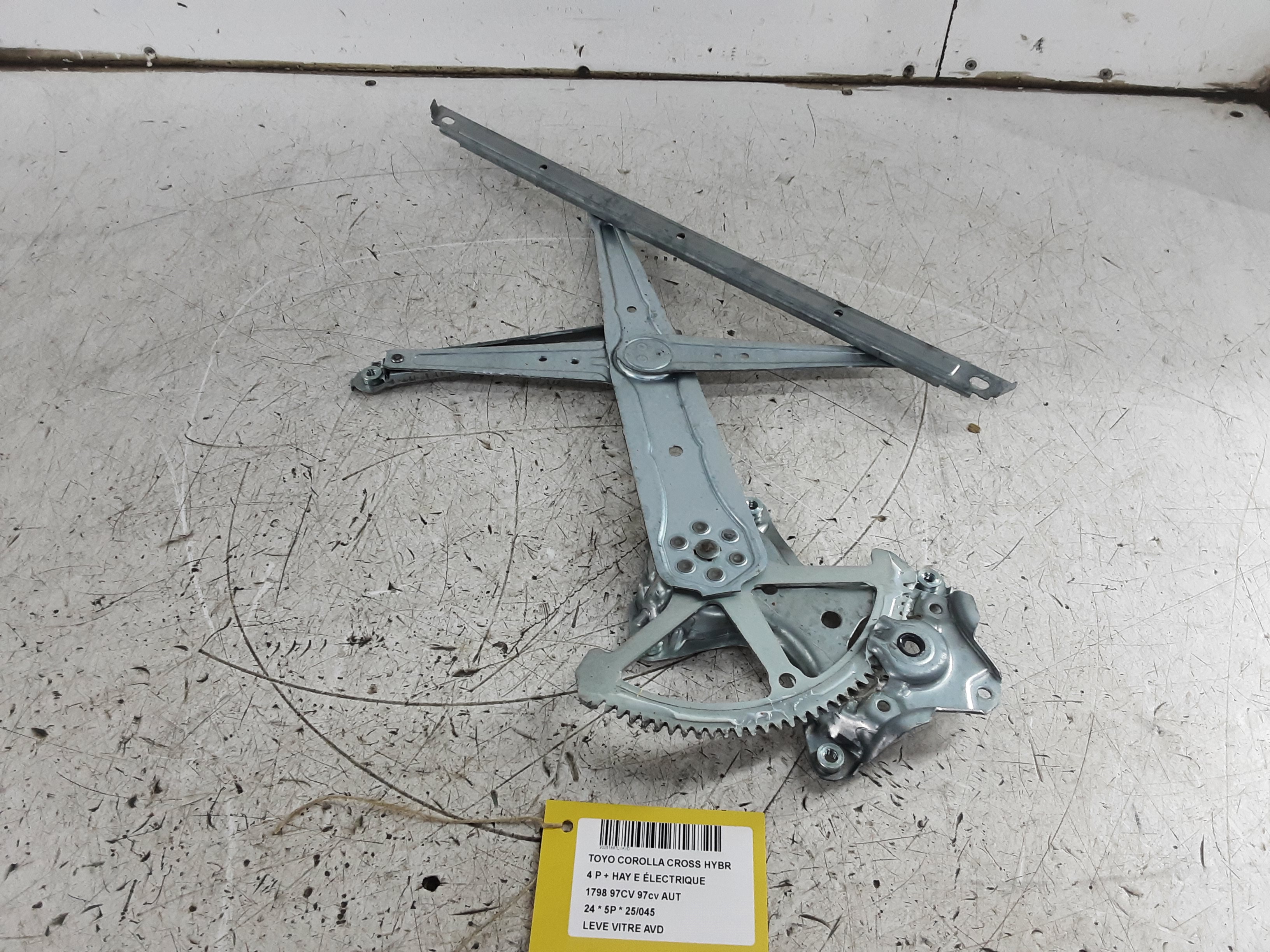 FENSTERMECHANIK TÜRIG RECHTS VORNE