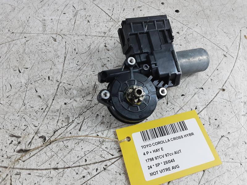MOTEUR DE VITRE DE PORTE AVANT GAUCHE Toyota COROLLA CROSS 1/23+