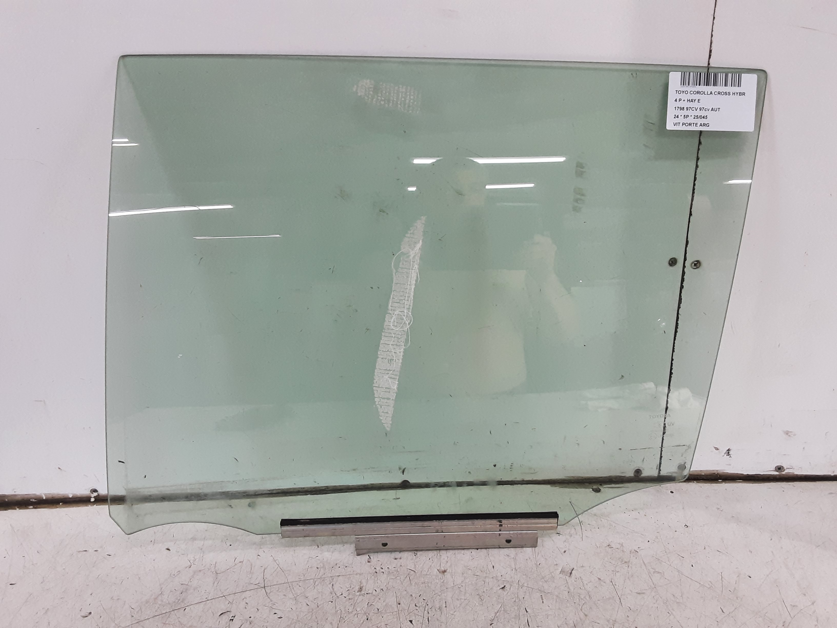 LEFT REAR DOOR WINDOW