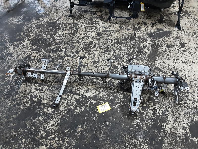 RENFORT DE TABLEAU DE BORD Toyota COROLLA CROSS 1/23+