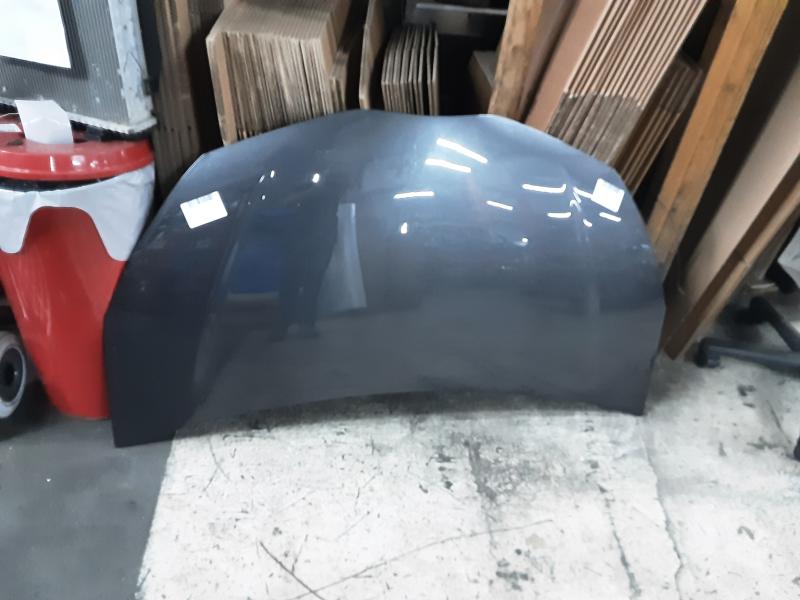 BONNET Toyota YARIS (5) 9/14 - 2/20