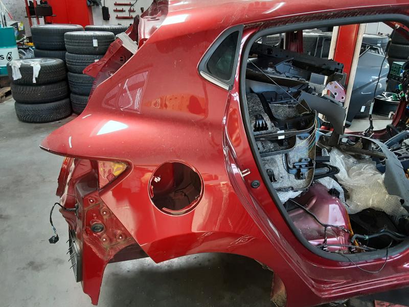 RECHTER HECKFLÜGEL Renault CLIO IV 7/16 - 20 FaceLift
