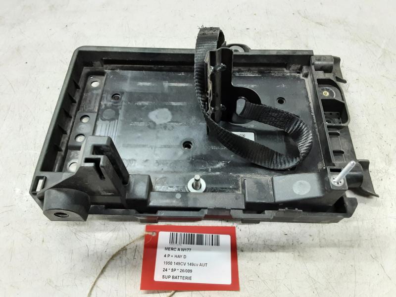 ACCU STEUN Mercedes-Benz A W177 FaceLift 2/23+