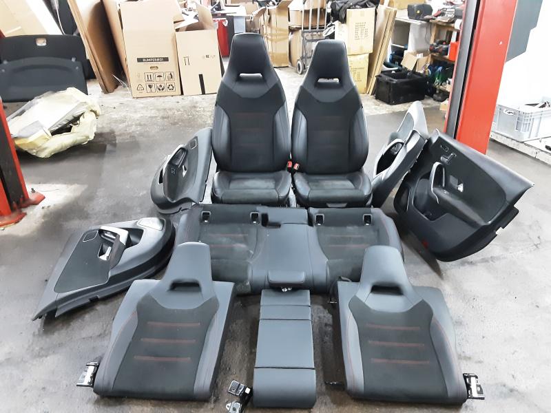 INTERIEUR Mercedes-Benz A W177 FaceLift 2/23+