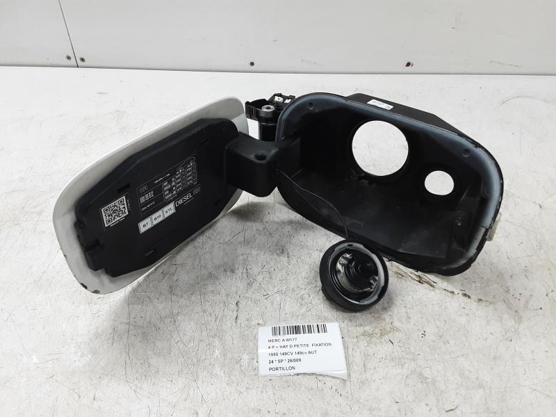 TANK KLEP Mercedes-Benz A W177 FaceLift 2/23+