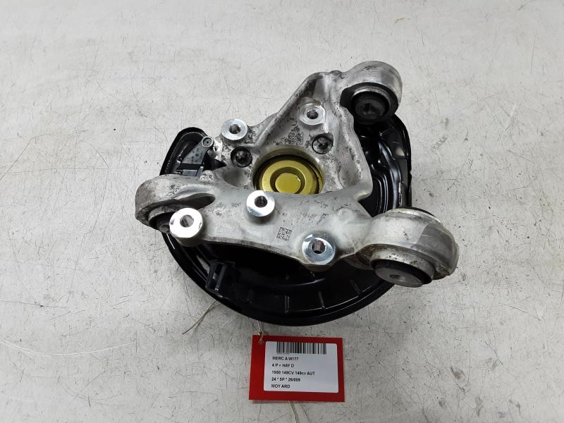 RADNABE HINTEN RECHTS Mercedes-Benz A W177 FaceLift 2/23+