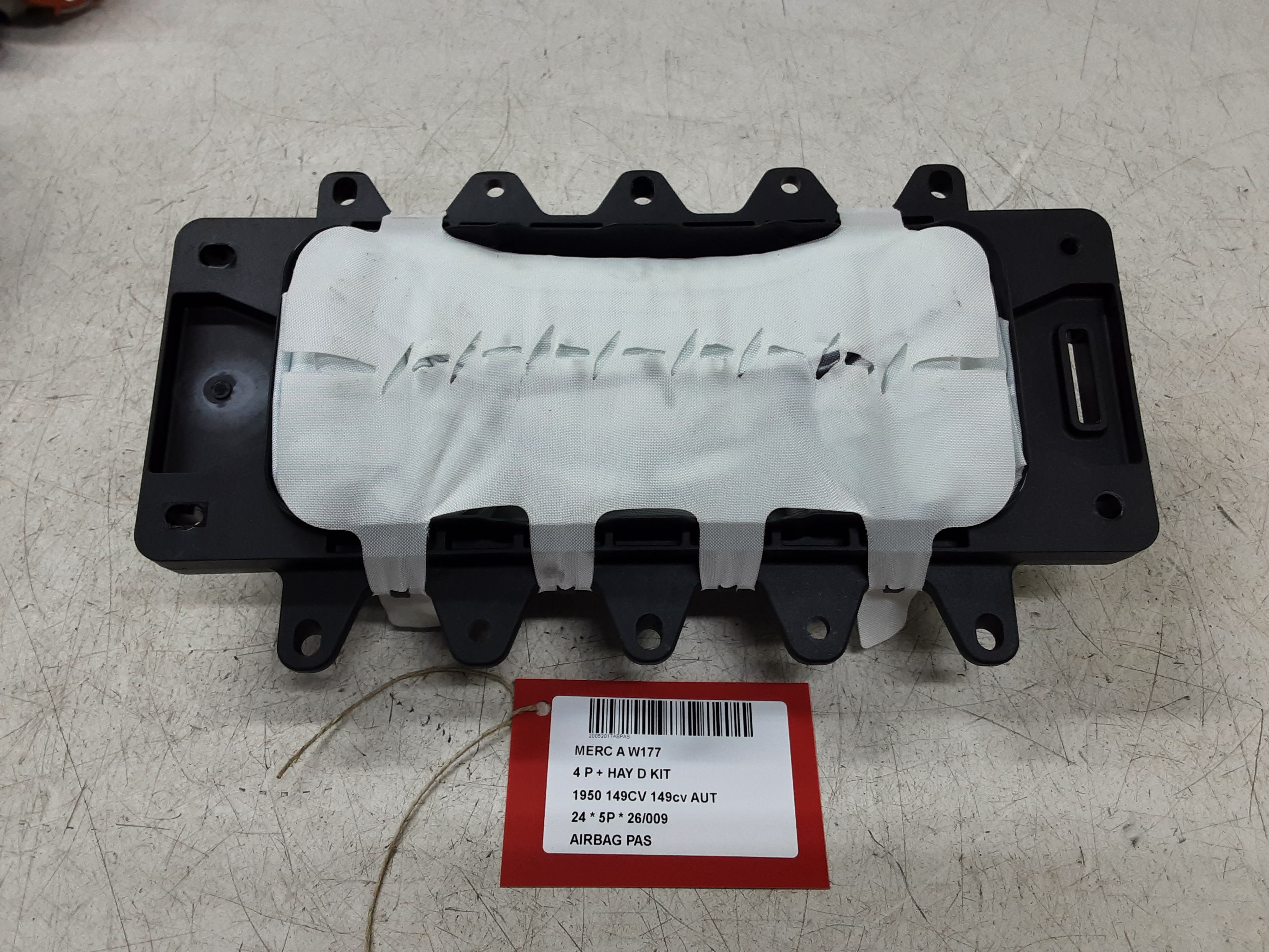 AIRBAG PASSAGIER Mercedes-Benz A W177 FaceLift 2/23+