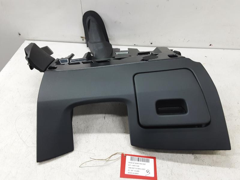 GLOVEBOX Audi SQ7