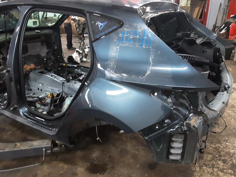 FENDER LIFT REAR Cupra LEON 2/20+
