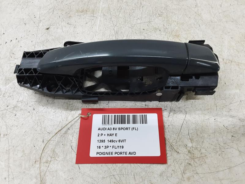 POIGNEE DE PORTE AVANT DROITE Audi A3 3,5D 7/16 - 20