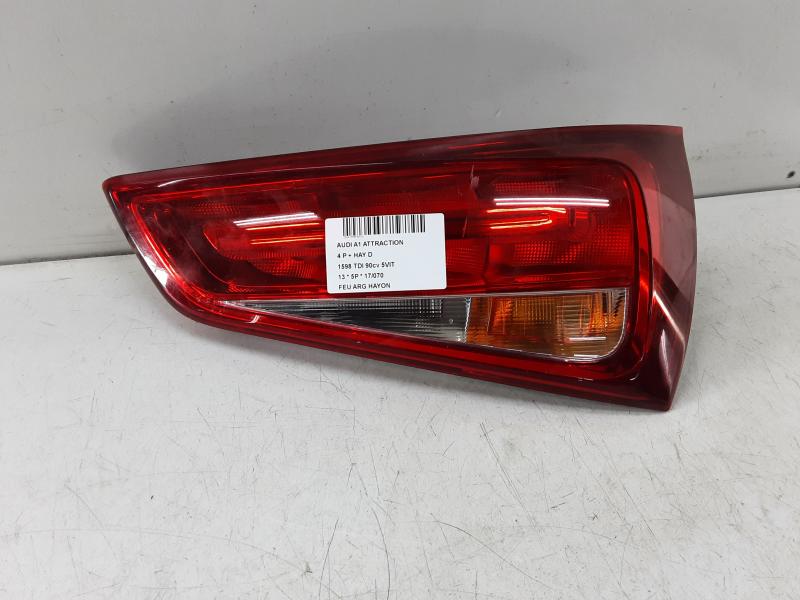 LICHT ACHTERKLEP LINKS Audi A1 10-14