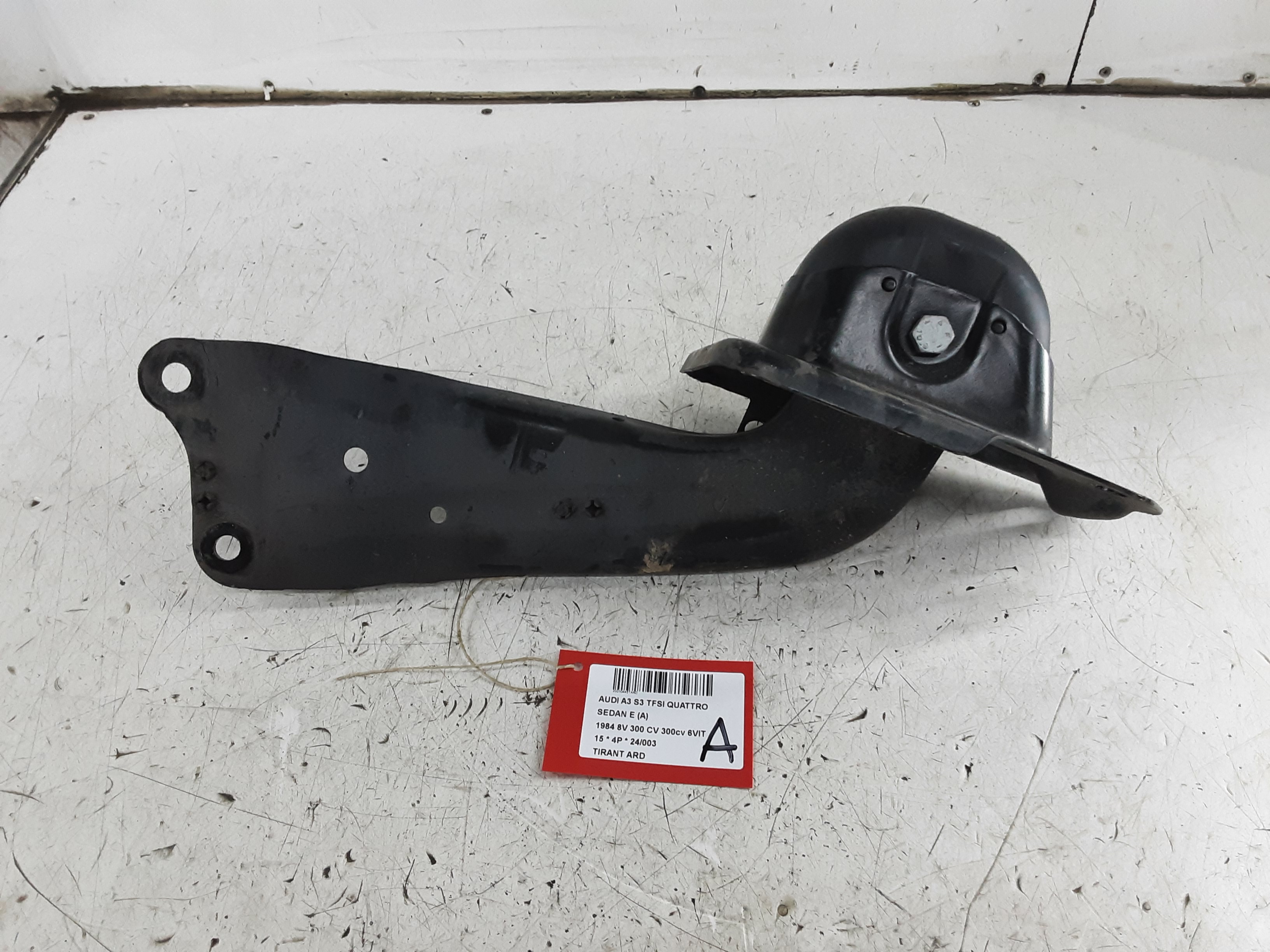 DRAAGARM ACHTER RECHTS Audi A3 4D 5/13 - 16