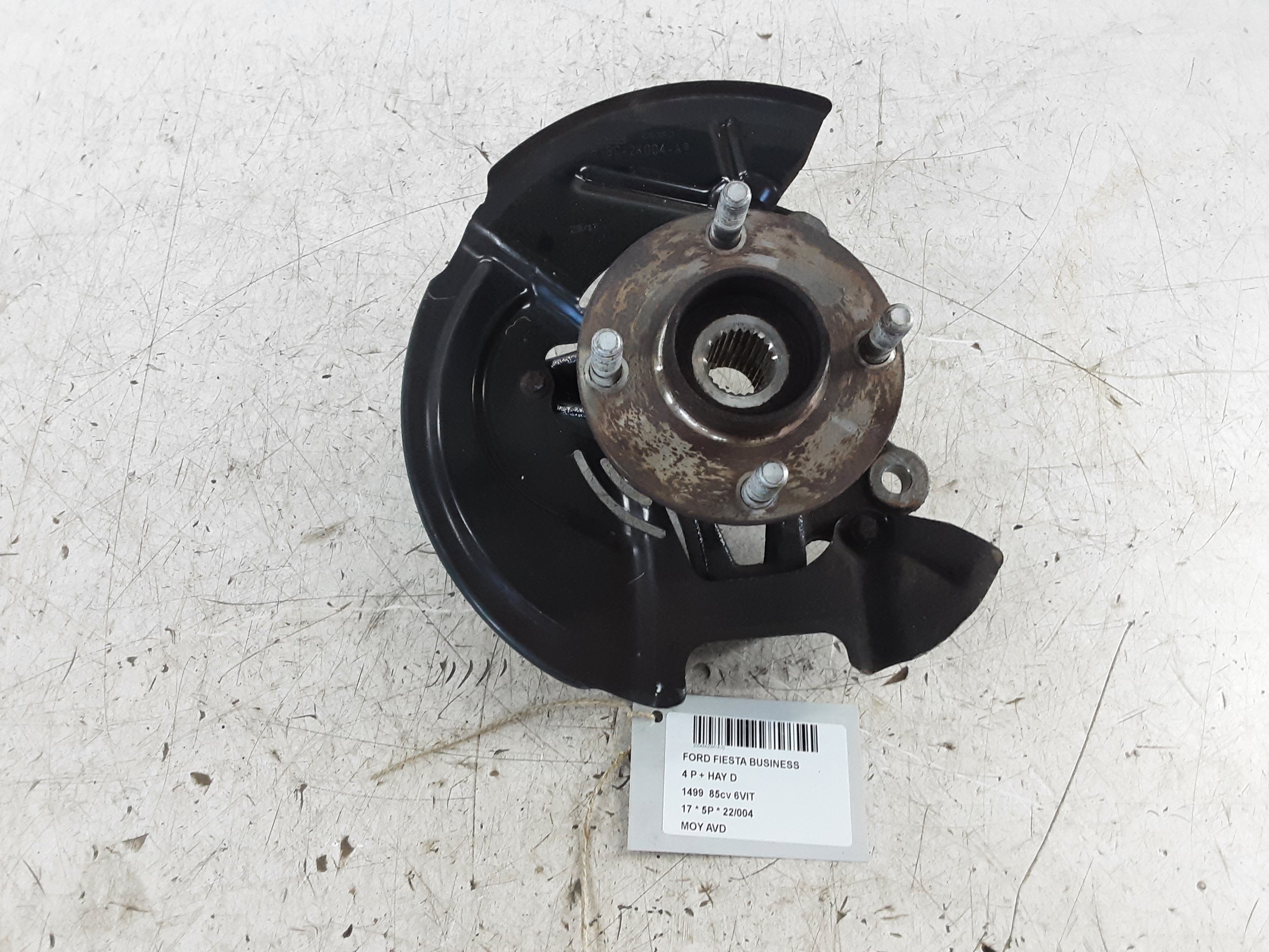 WIELNAAF VOOR RECHTS Ford FIESTA 5/17+